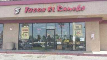 Tacos El Rancho outside