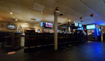 Norland Pub, Inc. inside