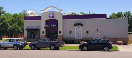 Taco Bell inside