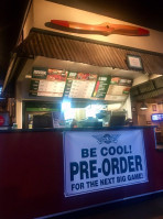 Wingstop inside