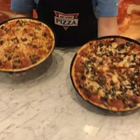 Hunt Brothers Pizza food