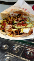 Cheikho's Döner Pizza food