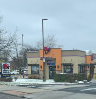 Taco Bell outside