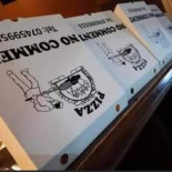 No Comment À l'intérieur