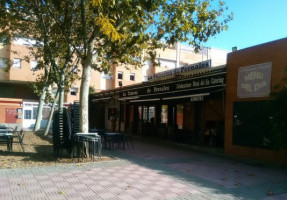 La Taberna De Pernales outside