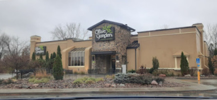 Olive Garden inside