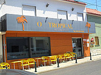 O Tropical inside