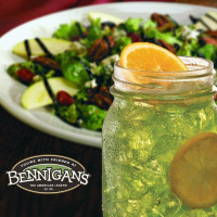 Bennigans Of Monahans Texas food