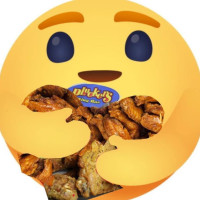 Pluckers Wing food