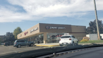 Jimmy John's outside