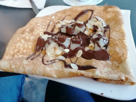 Captain Crepe food