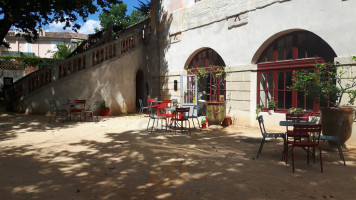 La Taverne Du Musée food