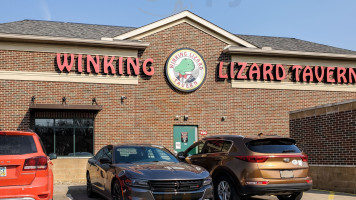 Winking Lizard Tavern inside