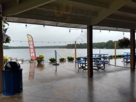 Props Landing Waterfront Grille inside