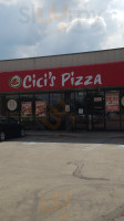 Cicis Pizza food