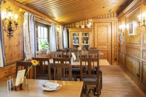 Gasthaus Fischküche Reck inside