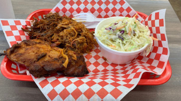 Blister's Bbq food