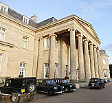 Luton Hoo Afternoon Tea outside