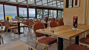 Restaurant Les Bruyeres food