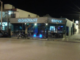 Donovant outside