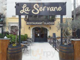 La Servane Restaurant Brocante outside