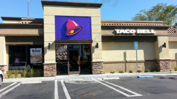 Taco Bell outside