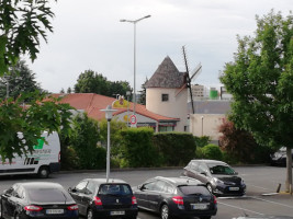 Le Relais Du Moulin outside