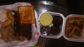 Smokey's BBQ Roadhouse food