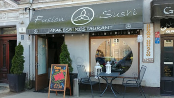 Fusion Sushi food