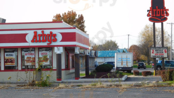 Arby's outside