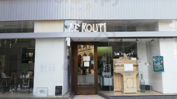 Le Kouti food