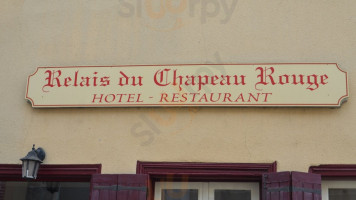 Relais du Chapeau Rouge inside