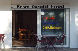 Gentil Food inside