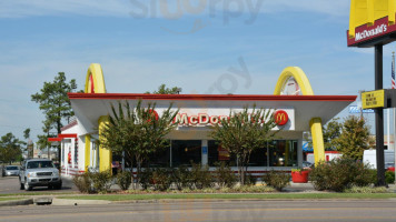 Mcdonald's outside