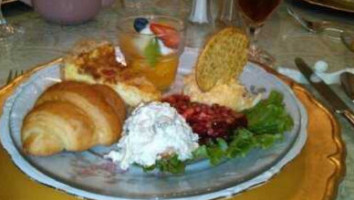 Mountain Oaks Tea Room food