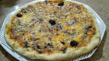 Pizza La Ventura Saint Amans Valtoret food