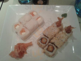 Sushi Club food