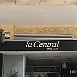 La Central outside