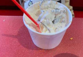 Freddy's Frozen Custard Steakburgers food