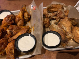 Buffalo Wild Wings food