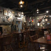 Cracker Barrel Old Country Store inside