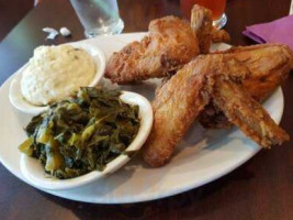 Treesy's Soul Food Cafe food