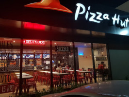 Pizza Hut inside