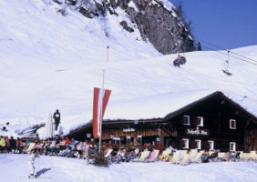 Schroefli-Alm food