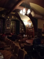 Klausen Pubhouse inside