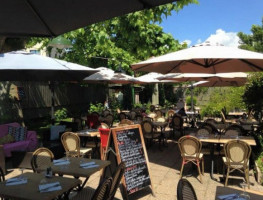 Bistrot du Verger inside