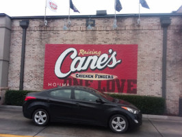 Raising Cane's Chicken Fingers outside