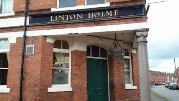 Linton Holme outside