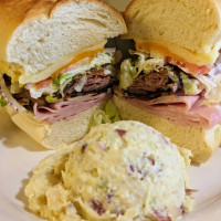 Barracuda Deli Cafe food