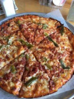 Stoney's Pub Pizza food